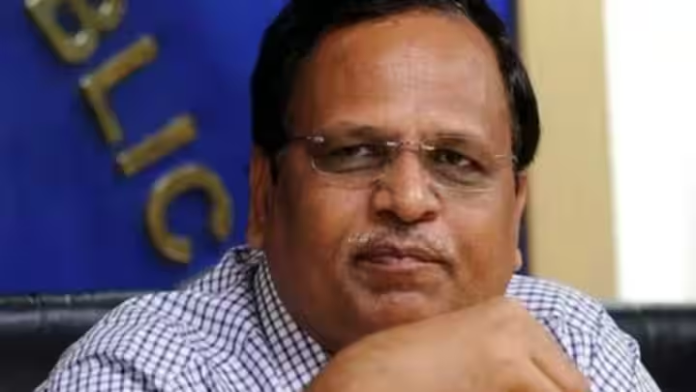 CBI Investigation Against Satyendar Jain: तिहाड़ में बंद सत्येंद्र जैन की बढ़ीं मुश्किलें! गृह मंत्रालय ने अब इस मामले में CBI जांच के दिए आदेश
