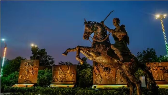 लक्ष्मीबाई की प्रतिमा
